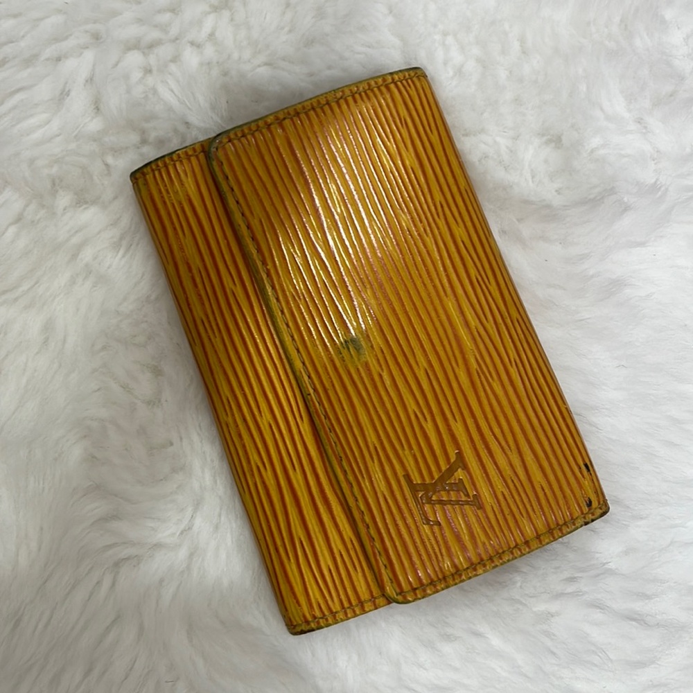 Authentic Louis Vuitton yellow Epi key case